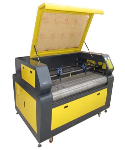 产品库 其他行业专用机械设备 易雕数控(图),自动送料布料切割机,大同